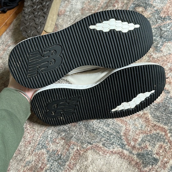 New balance leopard sneakers - Picture 3 of 6